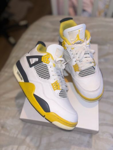 Jordan 4