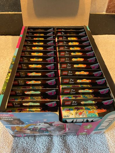 Lego full set of 12 Vidiyo season 1