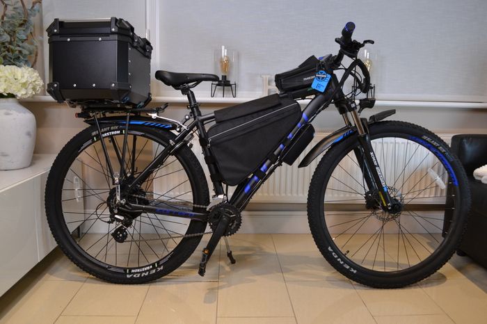 Carrera Hellcat 29 BRAND NEW LG BATT 48V 48Ah Delivery Designed Electric Bike