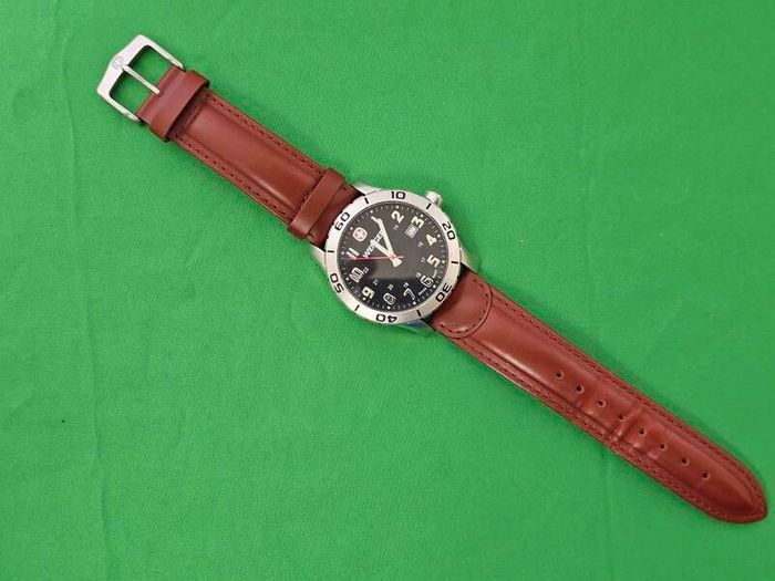 Vintage Swiss Made Wenger Swiss Army Quartz watch