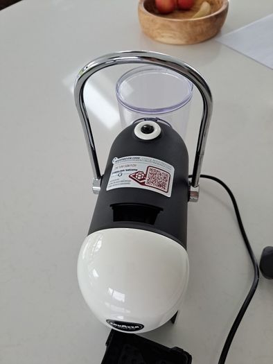 LavAzza Coffee Machine (A Modo Mio)