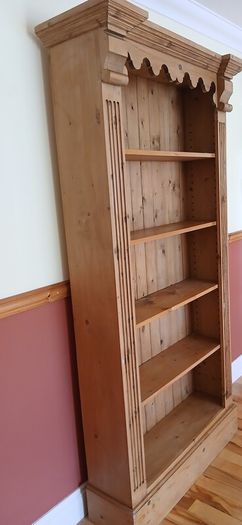 Pine Bookcase. 5 shelves.