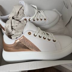 Dune head over heels trainers brand new size 7