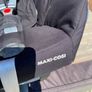 Maxi cosi cabriofix infant car seat and Easyfix isofix base bundle Image 4