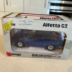Alfa Romeo Alfetta GT 1/24 Burago HAT series