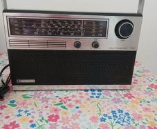 PYE 4 band radio