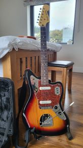 Squier by Fender Jaguar Vintage Modified - Sunburst
