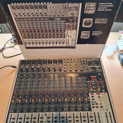 Behringer Xenyx X2222USB Mixer/Audio Interface