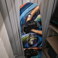wakeboard- liquid force 142cm with bindings