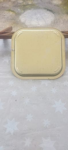 Gaymer's olde cyder English drinks metal tray,,used condition see pictures for condition nice condition, sold as is,,price includes post to anywhere in Ireland thank you.