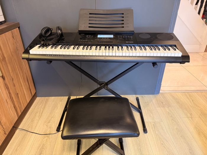 Casio WK7600 Keyboard + Stand + Power Adapter