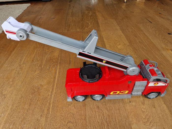 Paw Patrol - Marshall's Transforming Firetruck