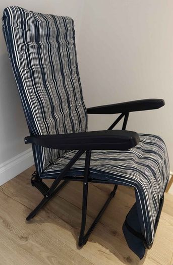 Folding garden chair