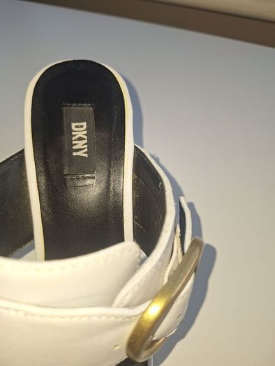 DKNY white leather sandal