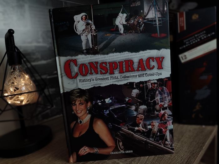 Conspiracy: History's Greatest Plots, Collusions and Cover-Ups ! Hardcover ! 2006 ! by Arcturus !