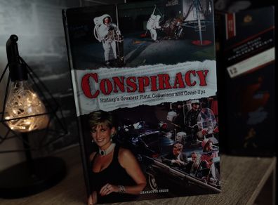 Conspiracy: History's Greatest Plots, Collusions and Cover-Ups ! Hardcover ! 2006 ! by Arcturus !
