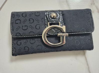 Guess woman's wallet