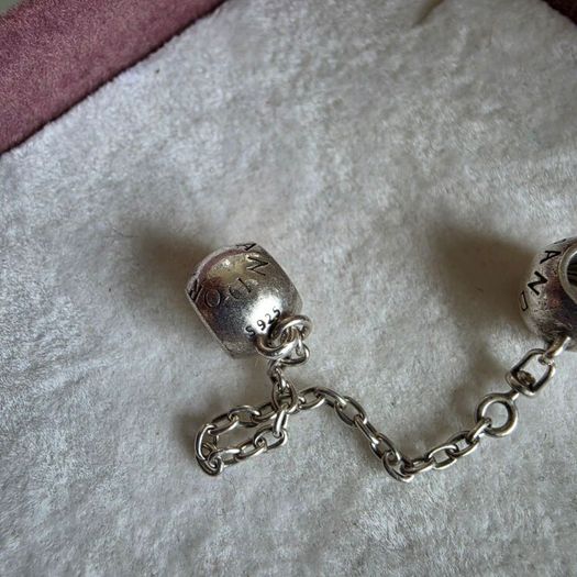 Pandora logo safety chain in good condition,hallmarked