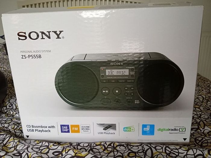 Sony CD Player/Boombox with DAB and FM Radio + 2 packs of Plus C batteries
