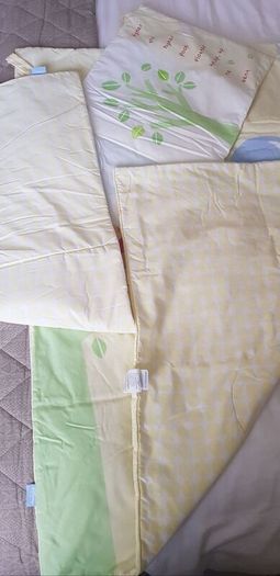 Disney baby blanket and bumper set
