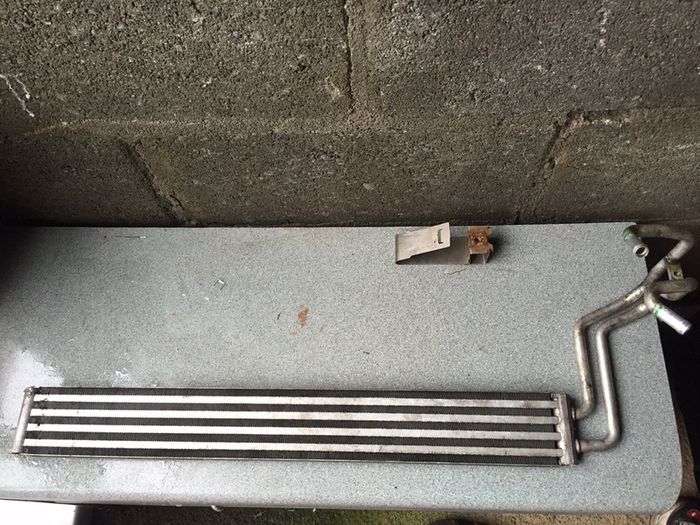 7L5422885 porsche cayenne power steering radiator