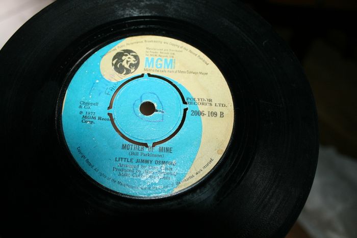 Single Vinyl's  85 pieces