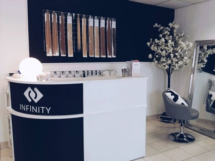 salon reception desk