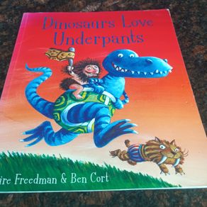 Dinosaurs Love Underpants