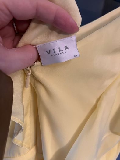 BNWOT VILA Lemon yellow flowy shift dress size 10