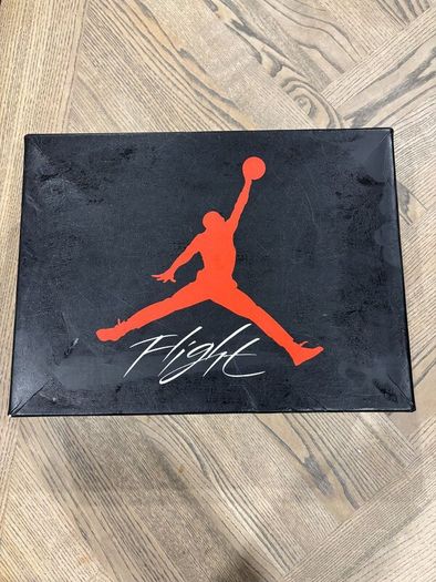 Nike Air Jordan 4 Retro