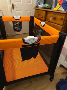 travel cot