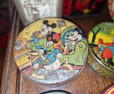 rare original 1930s mickey mouse tin