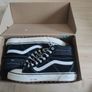 vans Image 3