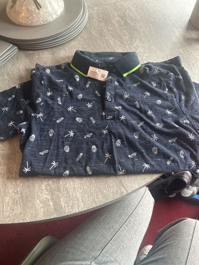 boys tshirt new age 11-12