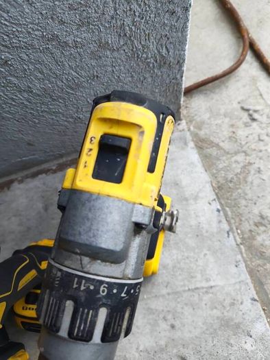DeWalt tool Read description