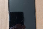 HONOR mobile phone, Model NEM-L21, Damaged screen and pin locked