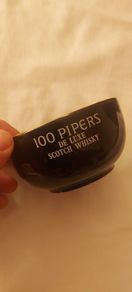100 pipers De Luxe bowl unusual scotch whisky bowl ,buyer collects or pays postage, sold as seen ,hard to come by,