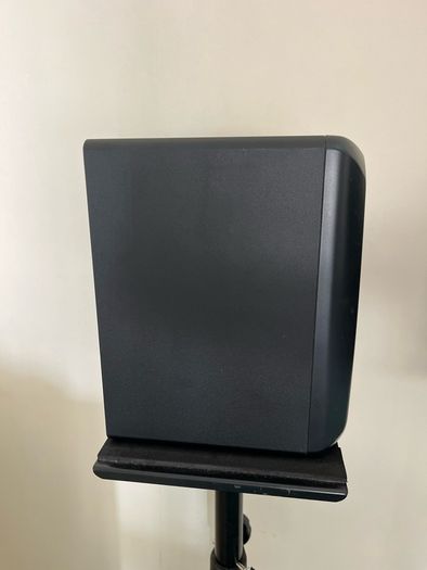 KRK Rokit 5 Speakers w/Stands