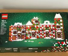 Lego Gingerbread House Advent Calendar 4002023