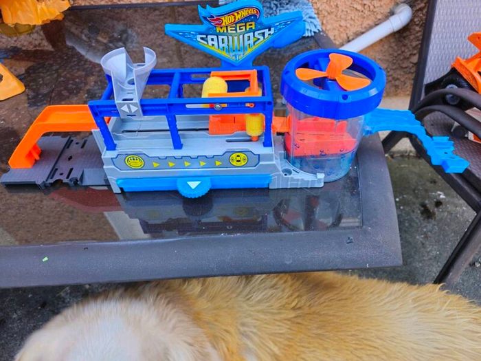 Hot wheels