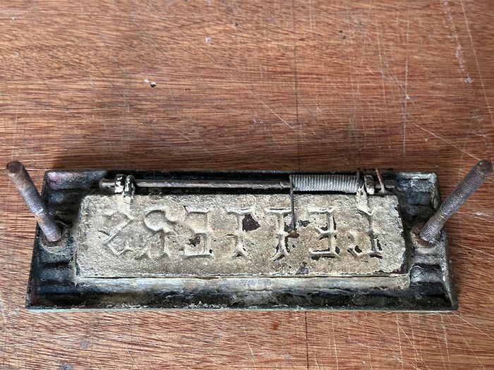Antique letter plate