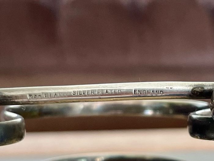 Antique Art Deco Silver Plated Toast Rack Made in England 4 Slice Rack Letter Rack Organiser Ball Feet
