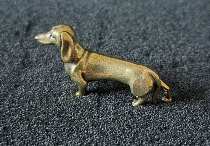 3 brass Dogs, Solid brass.