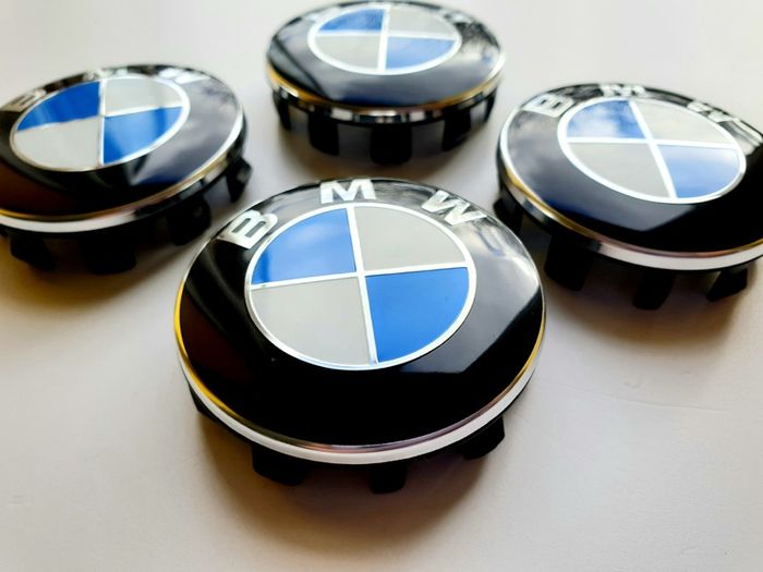 Set of 4 brand new 56mm BMW Classic BLUE / WHITE alloy wheel caps 56