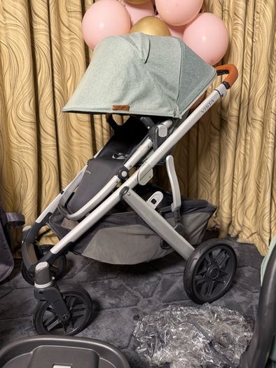 Full travel System Uppababy Vista V2 with car seat and isofix