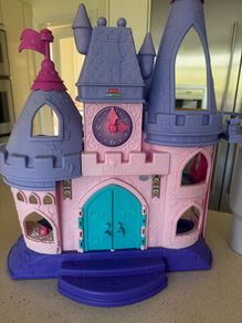Little people vintage castle