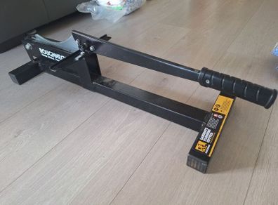 Laminate cutter (guillotine)