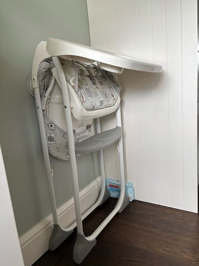 Foldable baby high chair