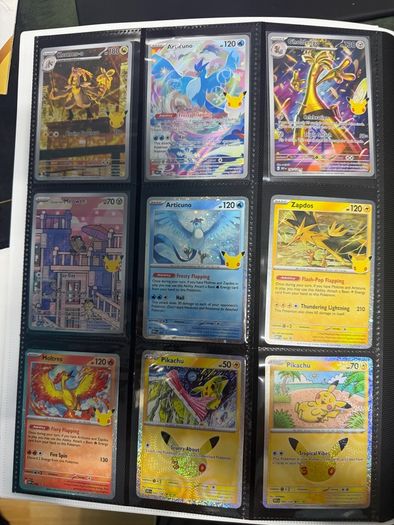 Pokemon Cards Binder + Poster 30th