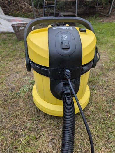 Karcher carpet cleaner